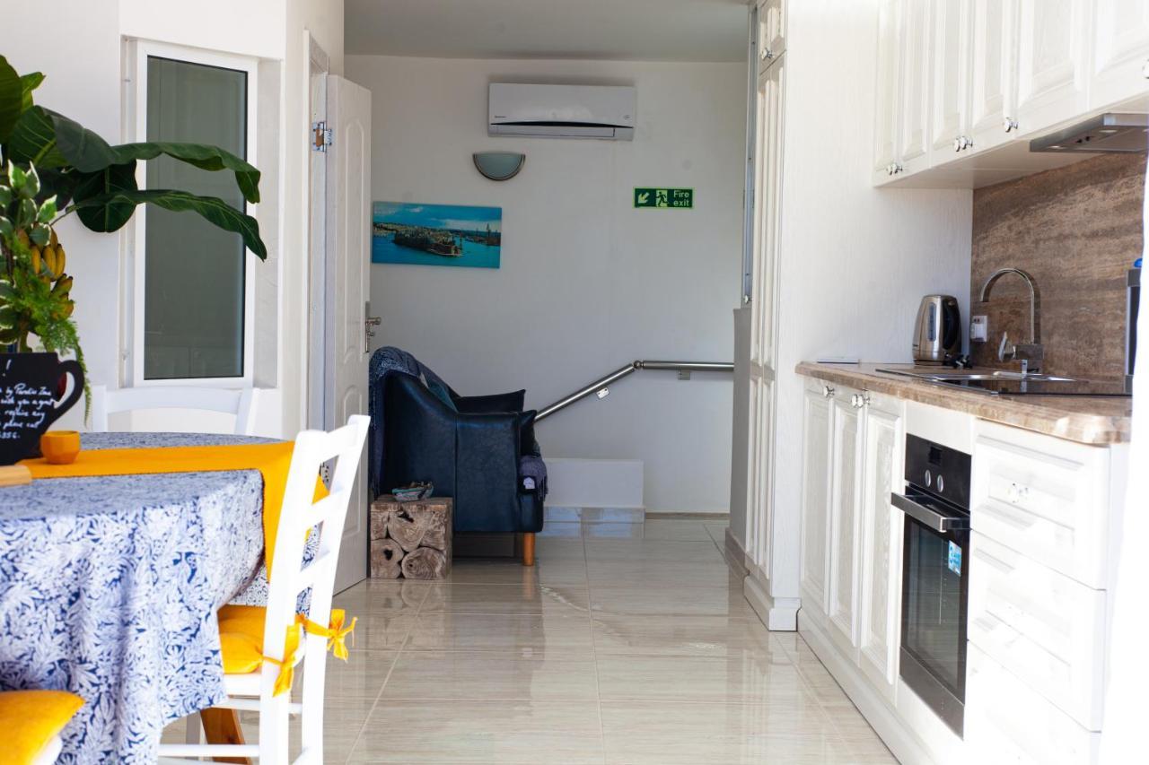 Violetta Apartment บีร์เซบบูจา ภายนอก รูปภาพ